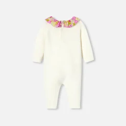 Baby girl jumpsuit in garter stitch.