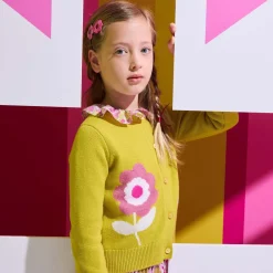 Girl collared T-shirt