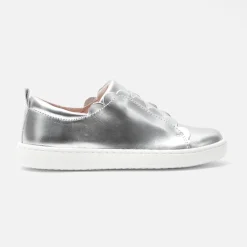 Girl comfort tennis shoes