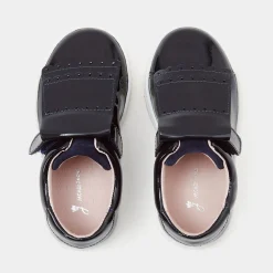 Girl tennis shoes with removable tongue